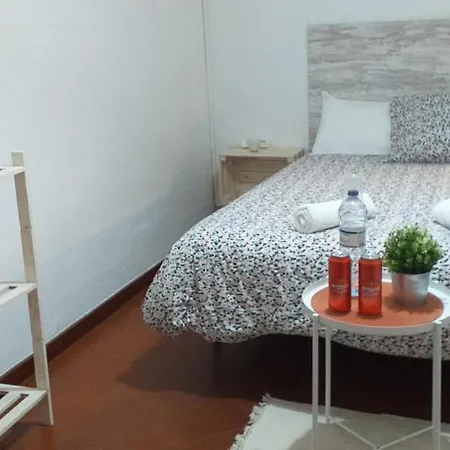 Break In Gothic Hostal Guest house