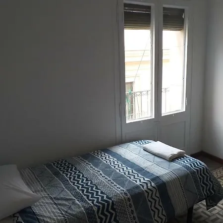 Break In Gothic Hostal Pensionat Barcelona